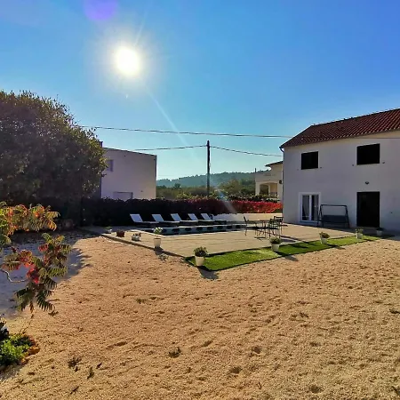 Holiday home Nino With Amazing Swimming Pool Slatine